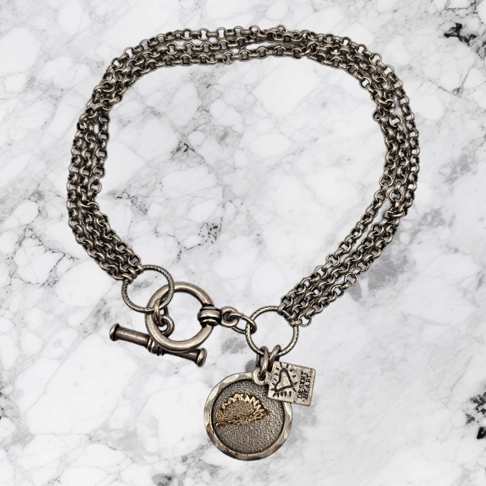 Vintage Signed Desert Heart Silvertone Triple Strand Chain‎ Charm Bracelet USA